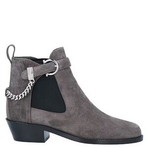 Salvatore Ferragamo Ardisie Chain Ankle Boots Sz 8.5 C Chelsea $930 Grey Suede
